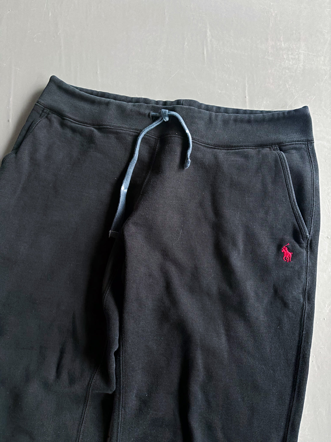 Pantalón Jogger Vintage Polo Ralph Lauren Negro (Logo Rojo) – Oferta Limitada