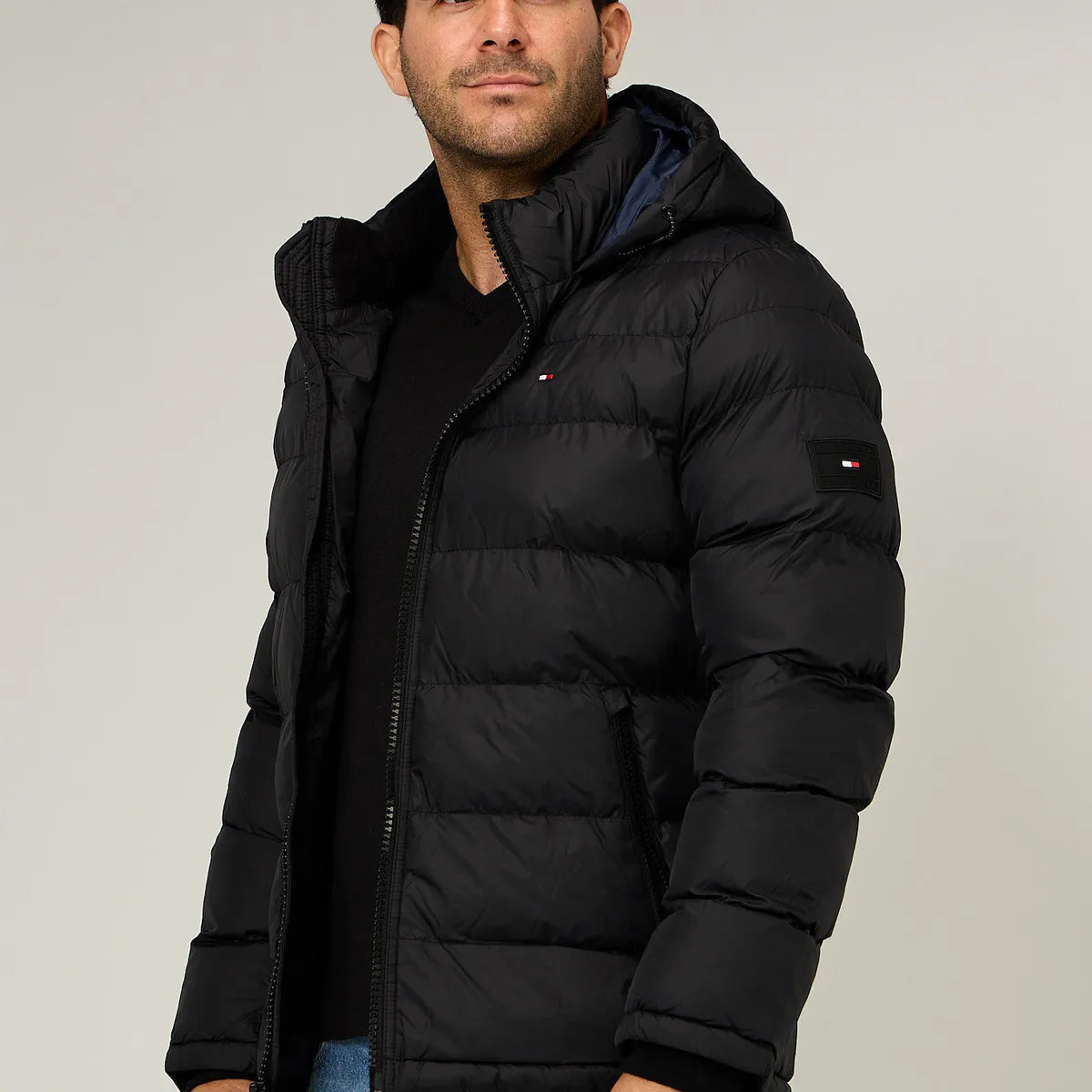 Parka Acolchada Con Gorro Negro Tommy Hilfiger